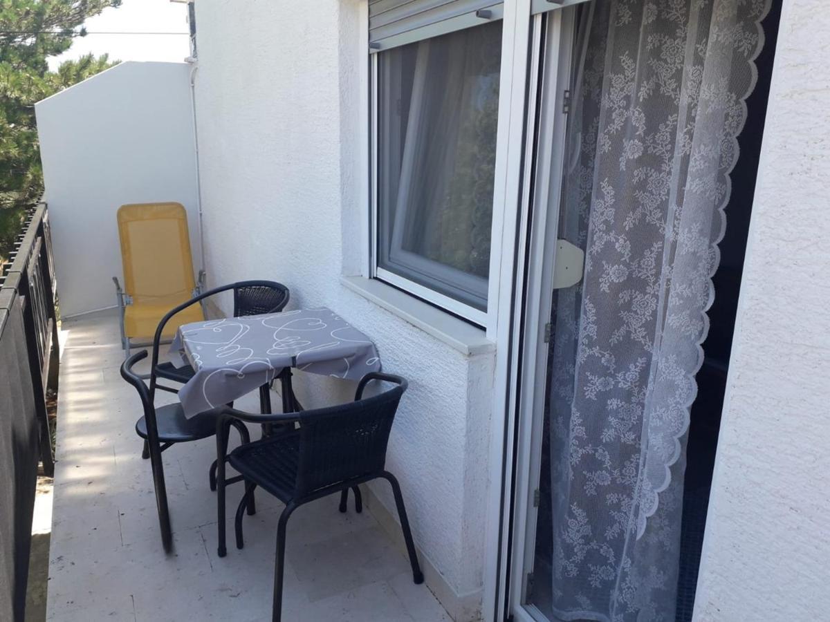 Apartments Carev 1293 Jezera Exterior photo