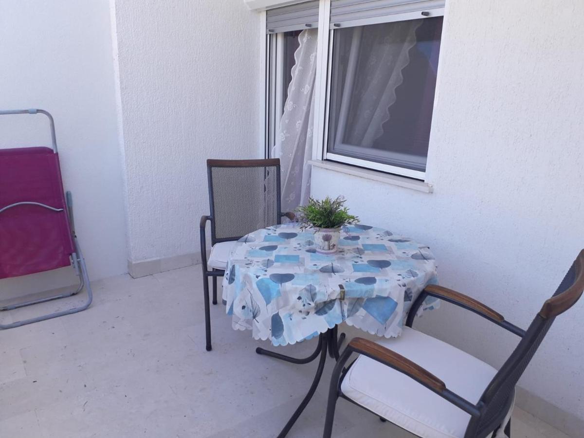 Apartments Carev 1293 Jezera Exterior photo